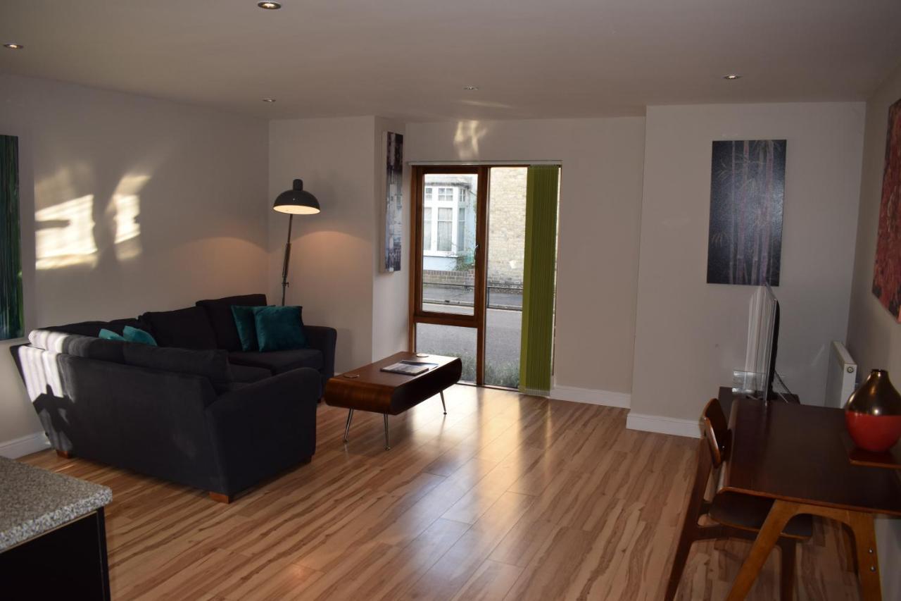 Lux Living Apartments - Alpha Apartments CBG Buitenkant foto